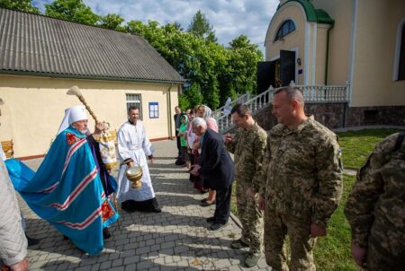 У Парафіяльно-гарнізонному храмі Різдва Христового відзначили Велике свято Воскресіння