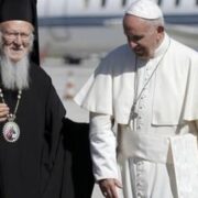 Патріарх Філарет: «Україна переможе завдяки вашим зусиллям»