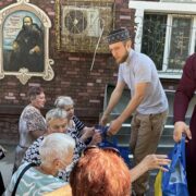 Місія милосердя: Православна Церква України допомагає Нікополю