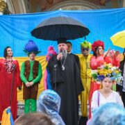 Урочиста Літургія на П’ятидесятницю в Києво-Печерській лаврі під проводом Митрополита Епіфанія
