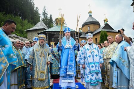 Святкування Манявської ікони Божої Матері «Ізбавительниця» під проводом Митрополита Епіфанія