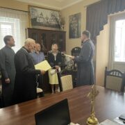 Донецька єпархія ПЦУ та священик Дмитро Тищенко підтримують переселенців