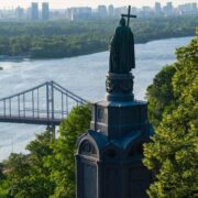 Архієрейське богослужіння у селищі Десна з нагоди храмового свята Собору архістратига Гавриїла