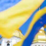 Під синьо-жовтим прапором: Історія національного символу