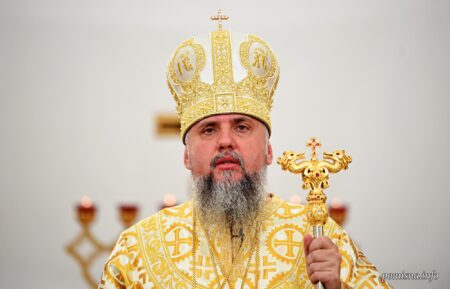 Храм в Бучі як символ перемоги: Митрополит Епіфаній освятив місце скорботи і надії