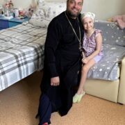 Місія Милосердя: священики дарують надію дітям з онкогематології