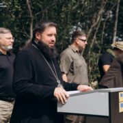 Єпископ Феогност відвідав полігон ССО та молився за захисників України
