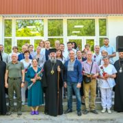 Візит Митрополита Епіфанія до лікарні у Тростянці: нагороди медикам та слова підтримки