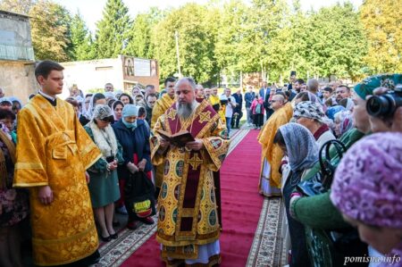 Освячення храму в Полтавській єпархії: Митрополит Епіфаній провів Божественну літургію