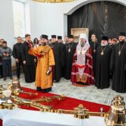 Митрополит Епіфаній здійснив освячення дзвонів і хрестів Свято-Миколаївського монастиря на Харківщині