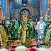 Єднання в молитві: всенічне бдіння у Золотоверхому соборі під проводом Митрополита Епіфанія