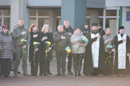 Бог поруч: Дніпровська єпархія ПЦУ звернулася до вірян у тисячний день війни