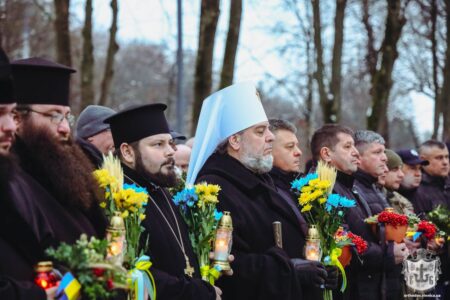 Скорботна церемонія у Вінниці: вшанування мільйонів жертв радянського терору