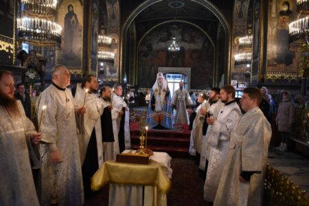 Патріарх Філарет помолився за жертв Голодомору у Володимирському соборі