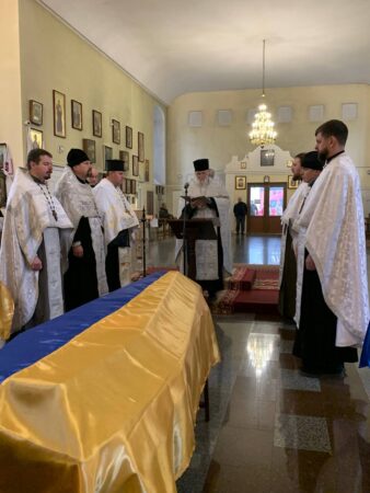 У Полтаві попрощалися з вісьмома невідомими захисниками України