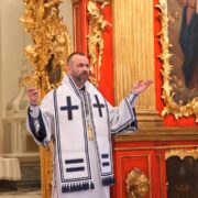 Єпископ Михаїл звернувся до киян із закликом до жертовності під час війни