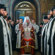 Спільна молитва та колядки: ПЦУ розпочала святкування Різдва Христового