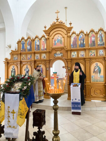 Храм Архістратига Михаїла повернули громаді: відбулася перша Літургія