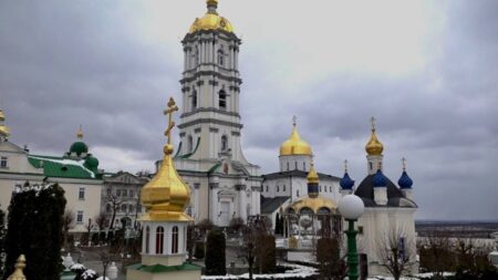 ПЦУ заснувала чоловічий монастир у Почаєві
