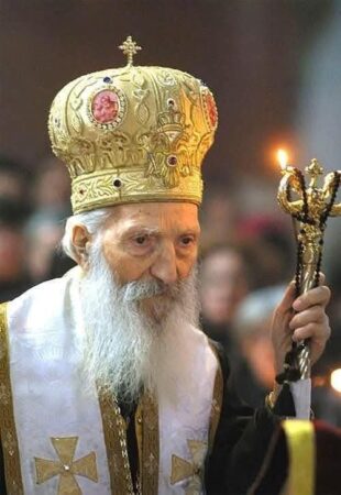 Бути людьми чи нелюдями: вибір, що формує світ