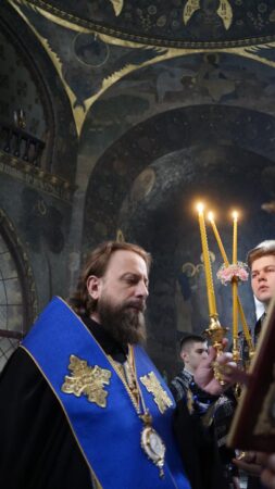 Молитовне служіння у Києво-Печерській лаврі: Акафіст Успінню Пресвятої Богородиці