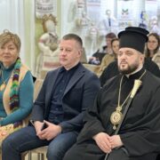 Патріарх Філарет нагородив українських військових і волонтерів за жертовність та відданість Батьківщині