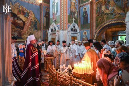 «Як може мати бути молодшою за доньку?» — Митрополит Епіфаній про свободу Успенського собору
