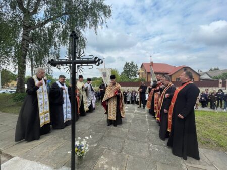 Підгороднянська громада вшанувала День Героїв пам’яттю та молитвою