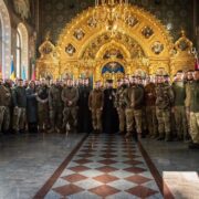 У молитві й пошані: Церква вшанувала подвиг трьох героїв