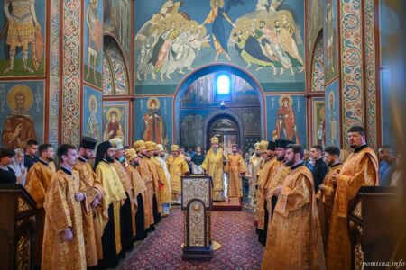 Єдність у молитві: Всенічне бдіння в Золотоверхому соборі