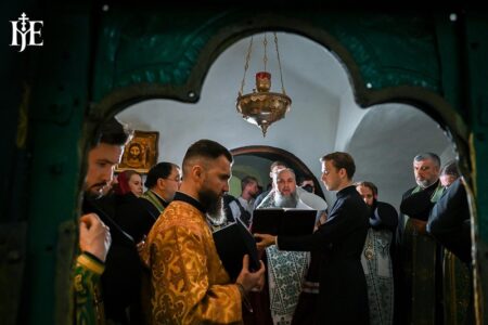 Голос віри і свободи: Лавра оживає