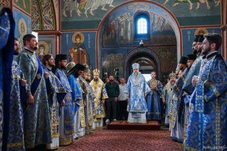 У десяту неділю після П’ятидесятниці українці молилися за мир