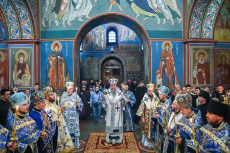 Всенічне бдіння у Золотоверхому соборі напередодні Покрови