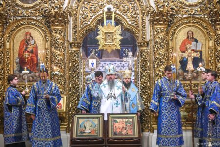 Митрополит Епіфаній очолив Всенічне бдіння у Золотоверхому соборі