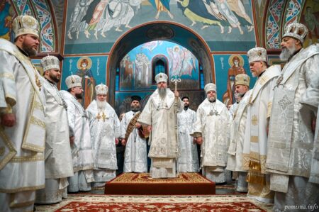 Митрополит Епіфаній очолив святкове богослужіння у Золотоверхому соборі
