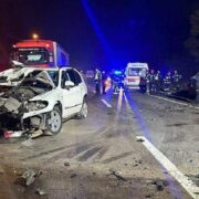 Віряни зібралися на нічну службу у день Сави Освяченого в Лаврі