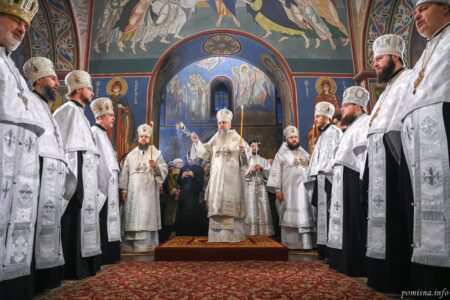 Митрополит Епіфаній очолив Всенічне бдіння напередодні Різдва у Михайлівському соборі