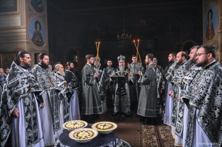 Предстоятель ПЦУ очолив літургію Ранішеосвячених Дарів у столиці