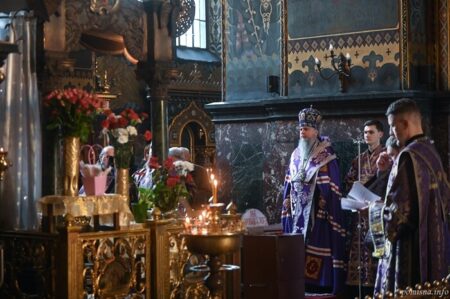 У Володимирському соборі звершили акафіст святій великомучениці Варварі та літію на могилі Патріарха Філарета