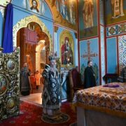 Блаженнійший Митрополит Епіфаній очолив Мале повечір’я і Пасію у Свято-Михайлівському Золотоверхому соборі