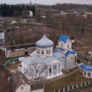 Храм, що об’єднав громаду: у Ободівці триває відновлення святині
