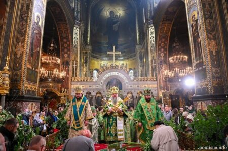 Митрополит Епіфаній очолив святкування П’ятидесятниці у Володимирському соборі Києва