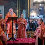 Митрополит Епіфаній звершив акафіст Воскресінню Христовому у Володимирському соборі