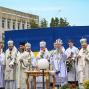 У Мостиськах Митрополит Епіфаній помолився за полеглих захисників України